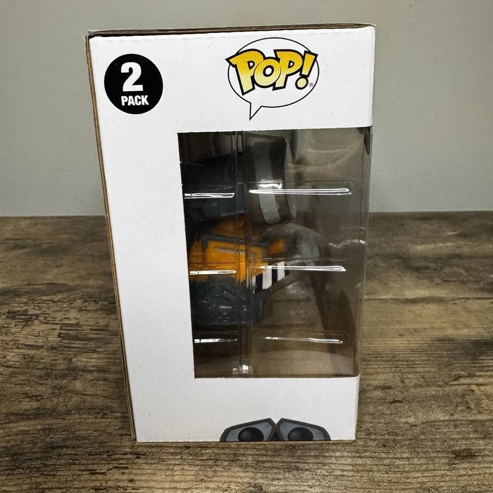 Funko POP! Disney Pixar Wall-E & Eve Target Exclusive Vinyl Figure